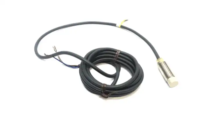 Omron-TLX5MB1GE-Przełącznik-zbliżeniowy-1224-VDC-3