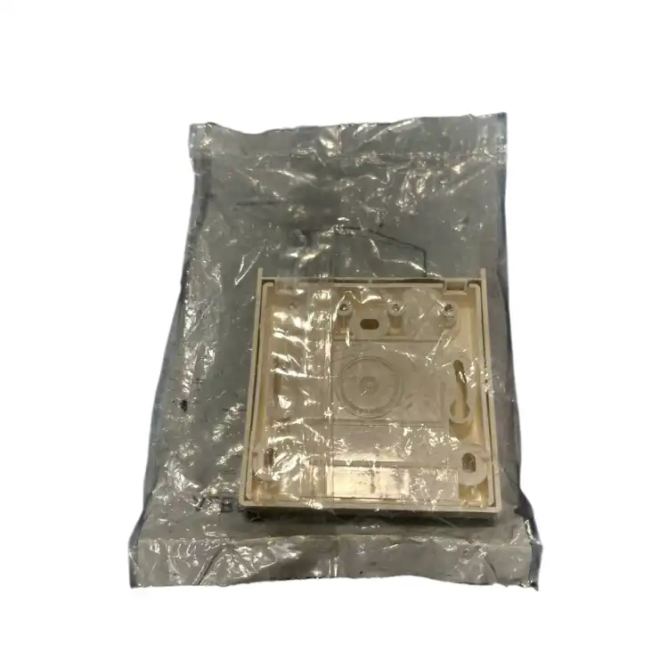 Schneider-ALB57288-Uniwersalne-wyjście-kablowe-2