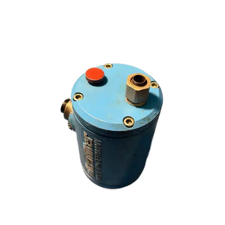 UltraFilter-UFM-P-Filtr-odpływu-kondensatu-z-kontrolą-poziomu-3