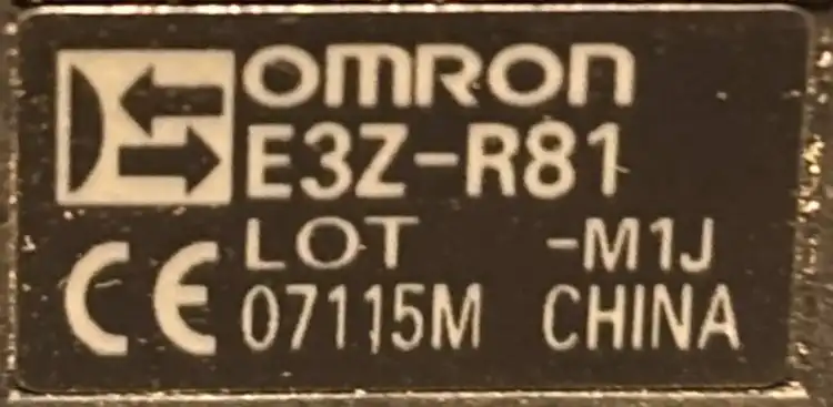 OMRON-E3Z-R81-M1J-Czujnik-fotoelektryczny-2